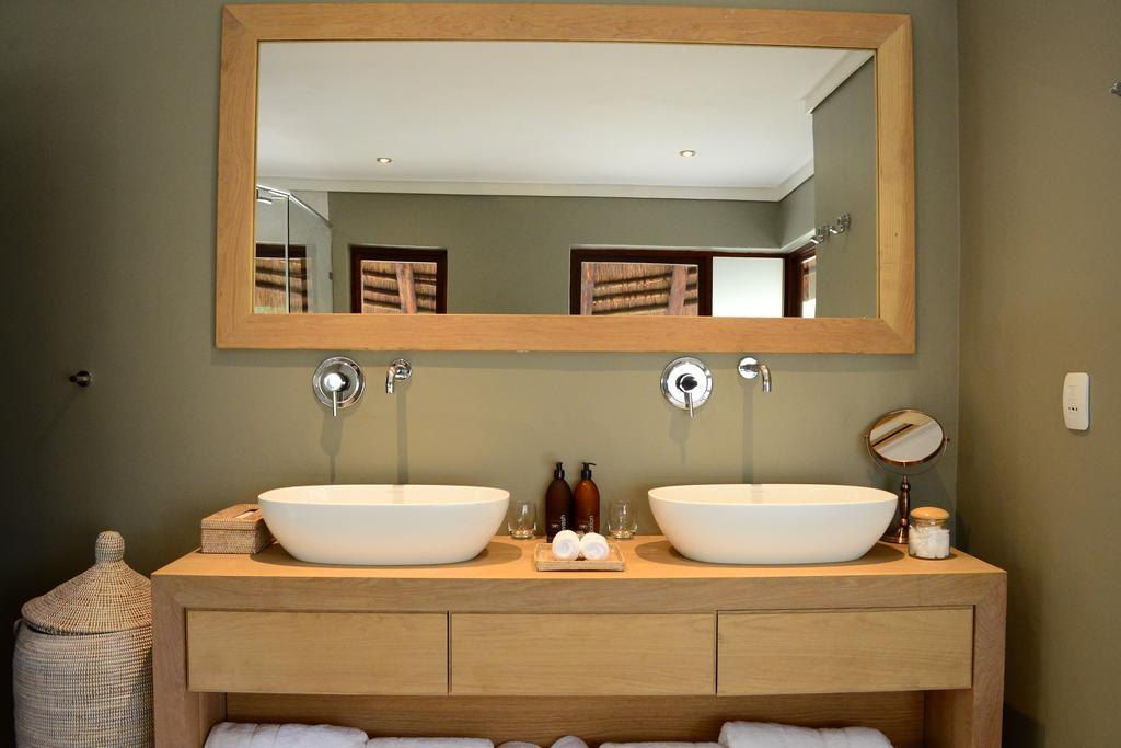 Mhondoro Safari Lodge & Villa Welgevonden Game Reserve Eksteriør billede