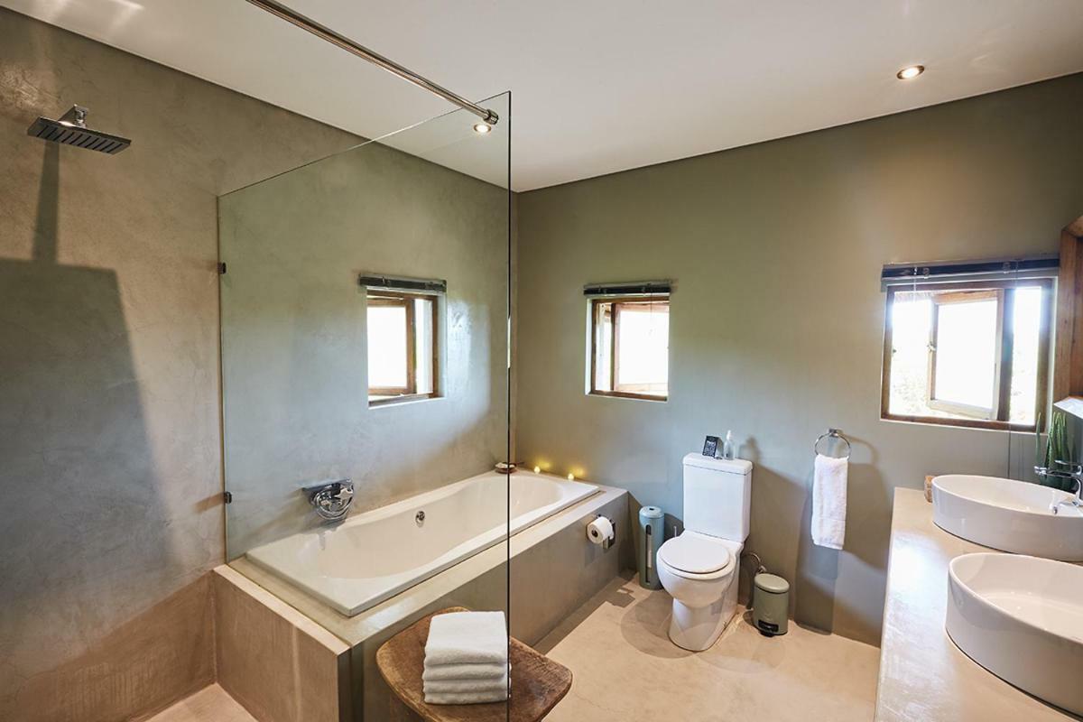 Mhondoro Safari Lodge & Villa Welgevonden Game Reserve Eksteriør billede